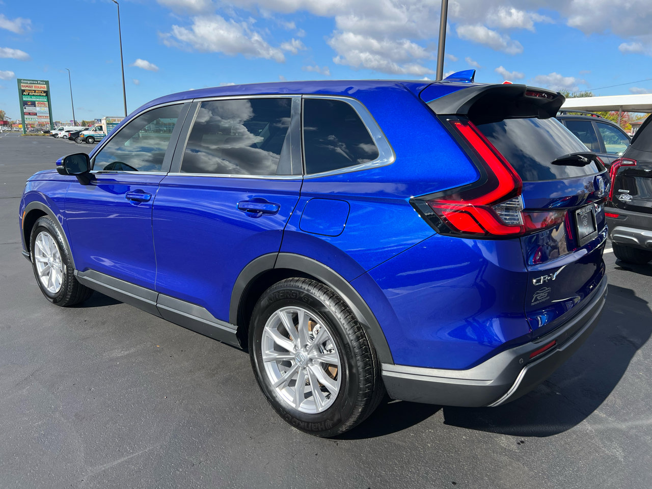 Used 2025 Honda CR-V EX-L image 4