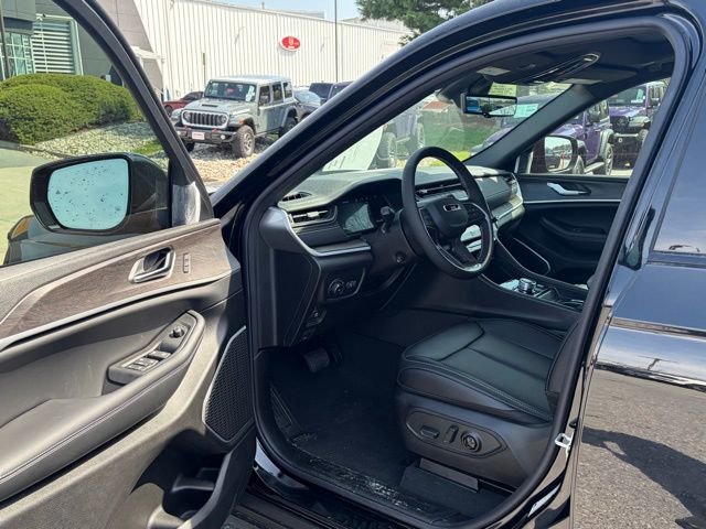 New 2026 Jeep Grand Cherokee Limited AWD/4WD image 15