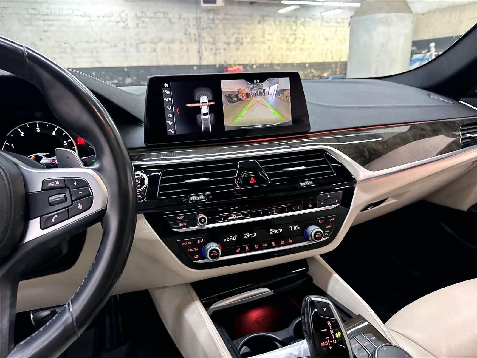 Used 2017 BMW 540i RWD image 9