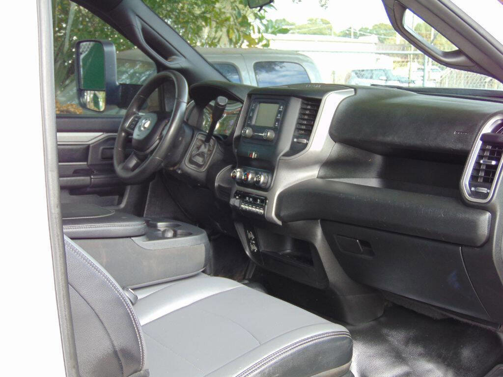 Used 2021 RAM 3500 Tradesman image 24