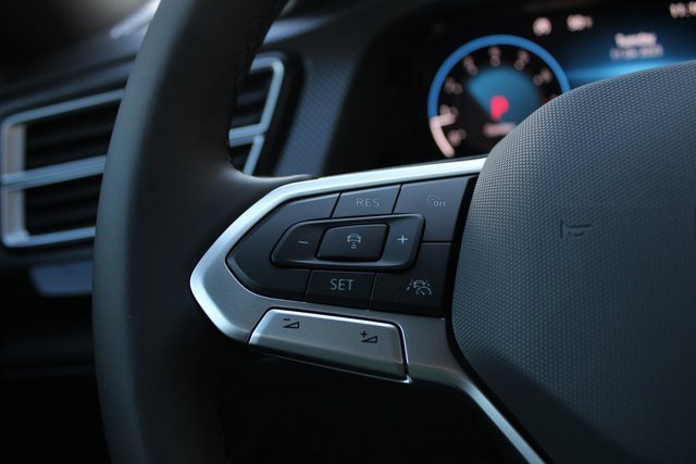 New 2026 Volkswagen Atlas Cross Sport SEL R-Line image 9