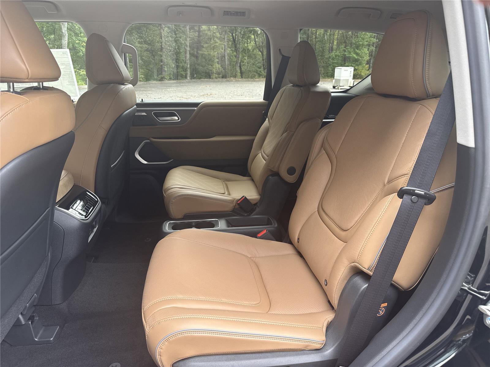 New 2026 INFINITI QX80 Luxe image 10
