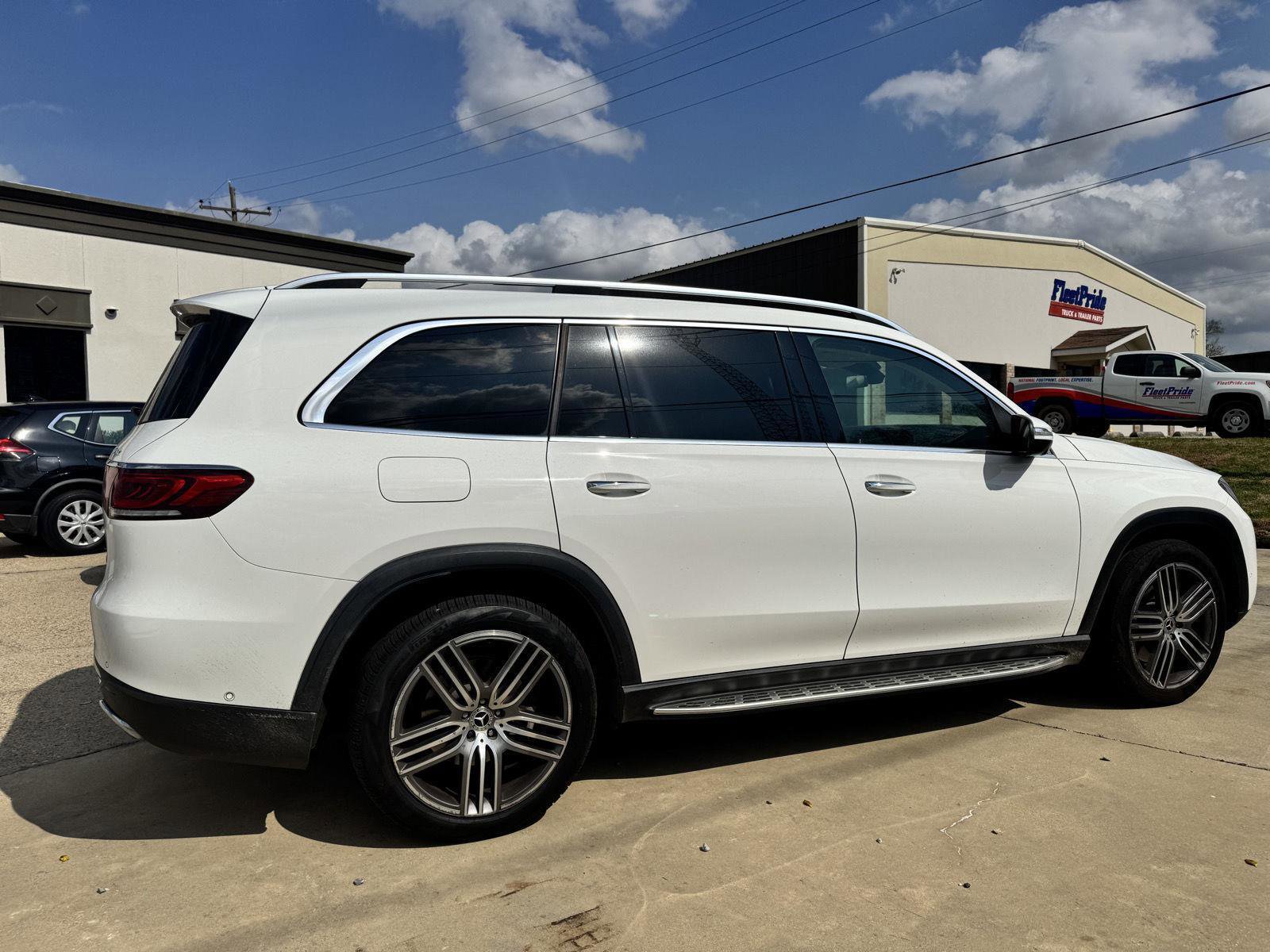 Used 2021 Mercedes-Benz GLS 450 4MATIC image 21