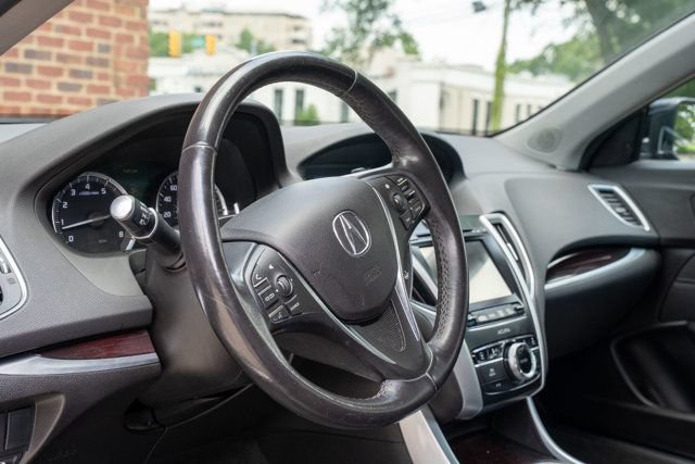 Used 2016 Acura TLX V6 w/ Technology Package FWD image 18
