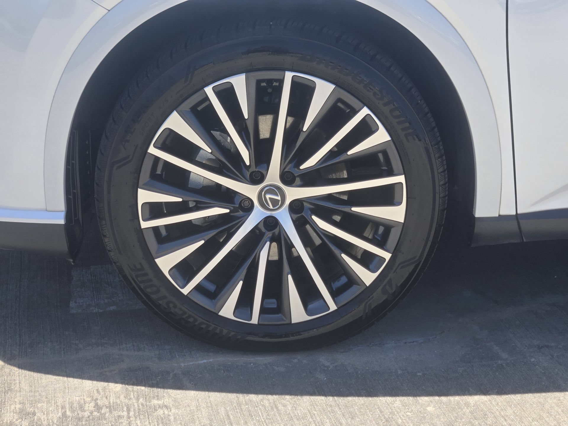 Used 2025 Lexus RX 350 Premium Plus FWD image 12