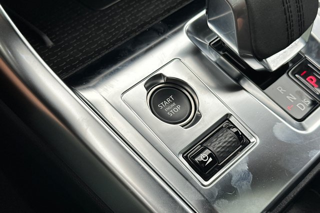Certified 2024 Jaguar XF R-Dynamic SE AWD/4WD image 21