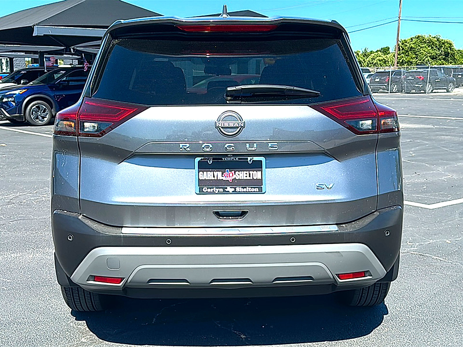 Used 2023 Nissan Rogue SV FWD image 7