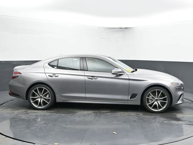 Used 2025 Genesis G70 2.5T image 12