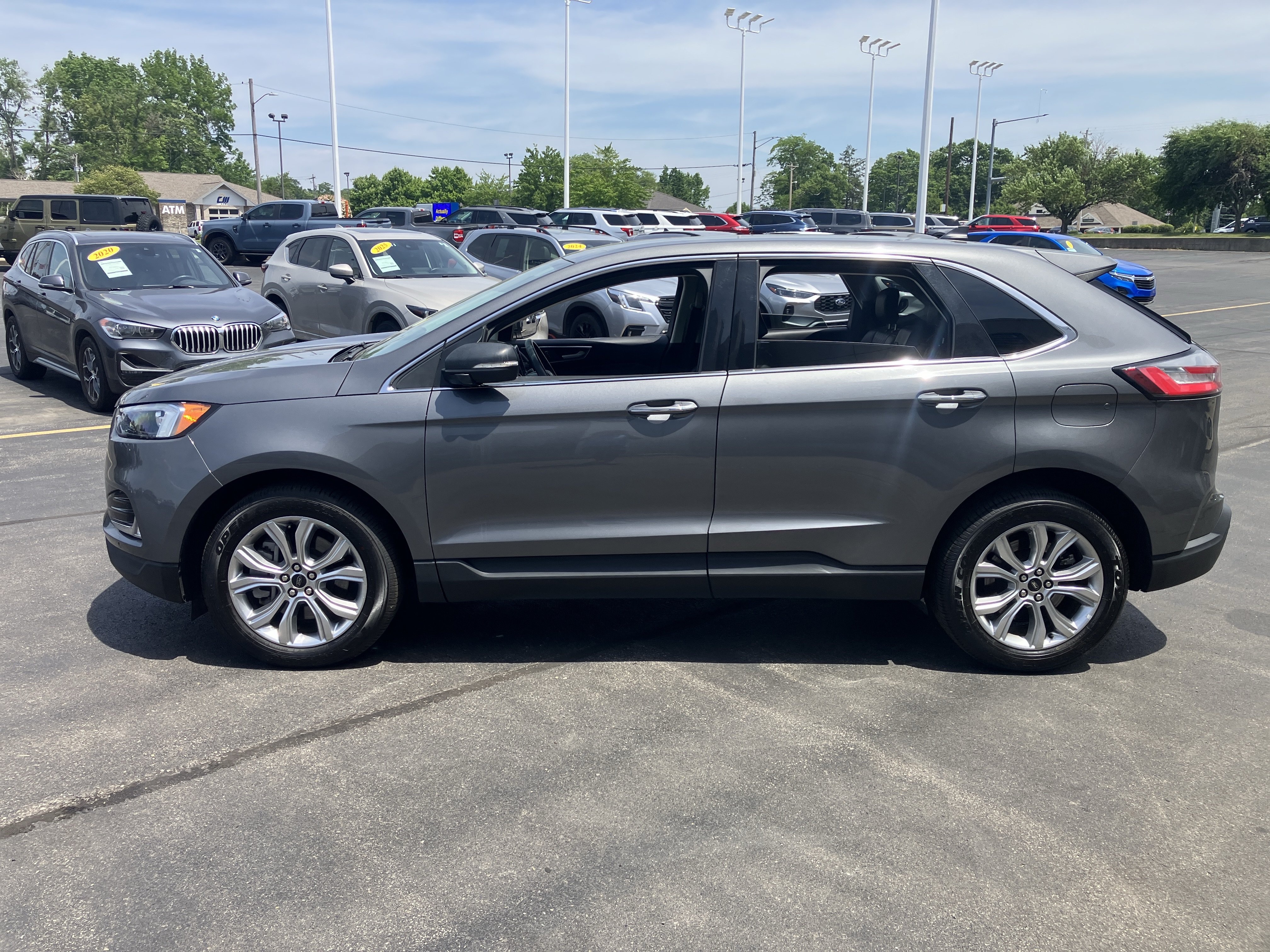 Certified 2024 Ford Edge Titanium AWD/4WD image 4