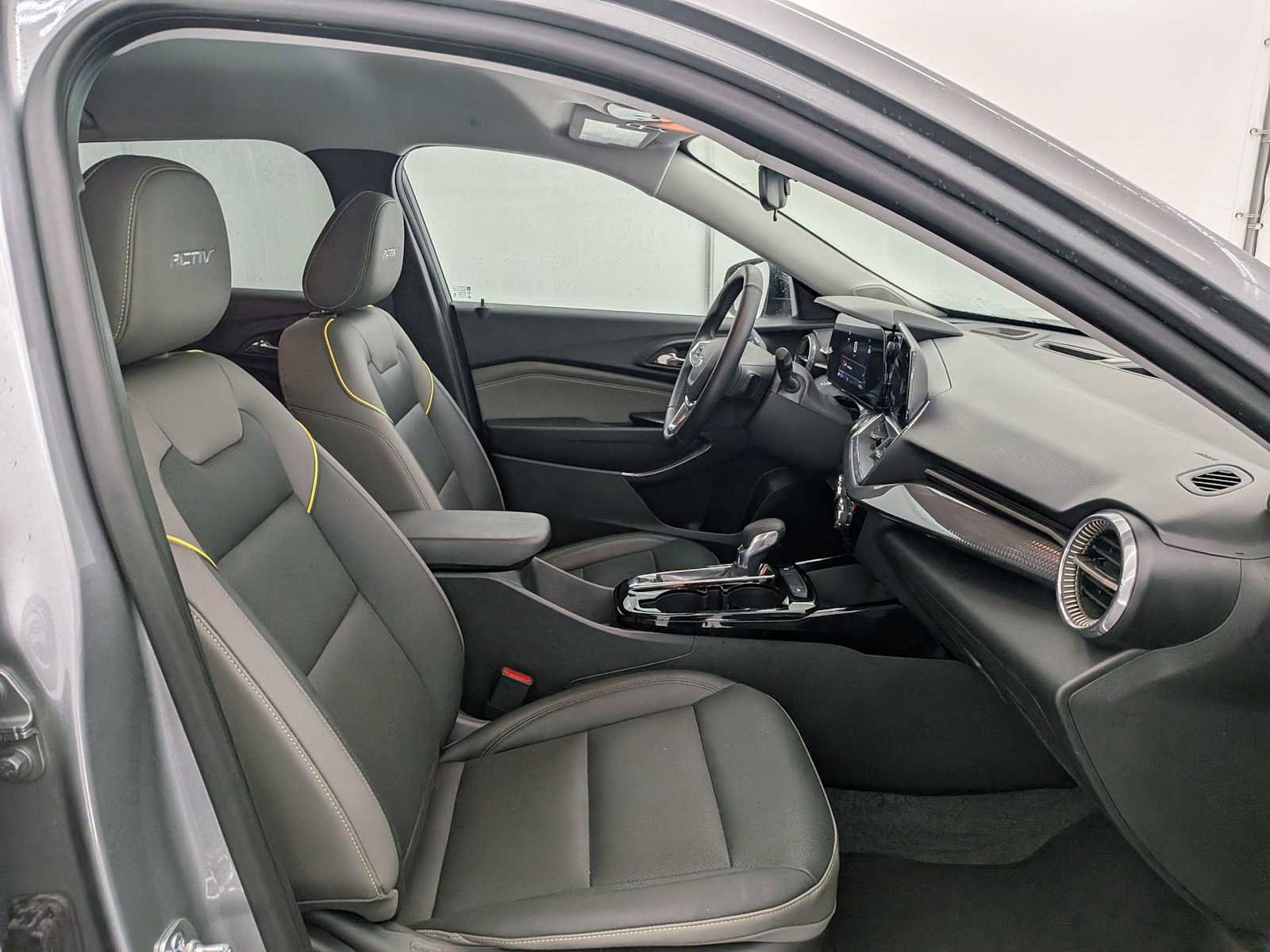 New 2025 Chevrolet Trax ACTIV w/ Driver Confidence Package image 22