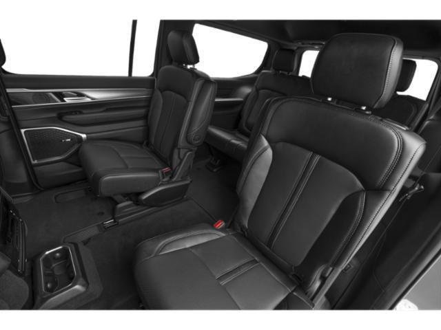 Used 2026 Jeep Grand Wagoneer Summit AWD/4WD image 12
