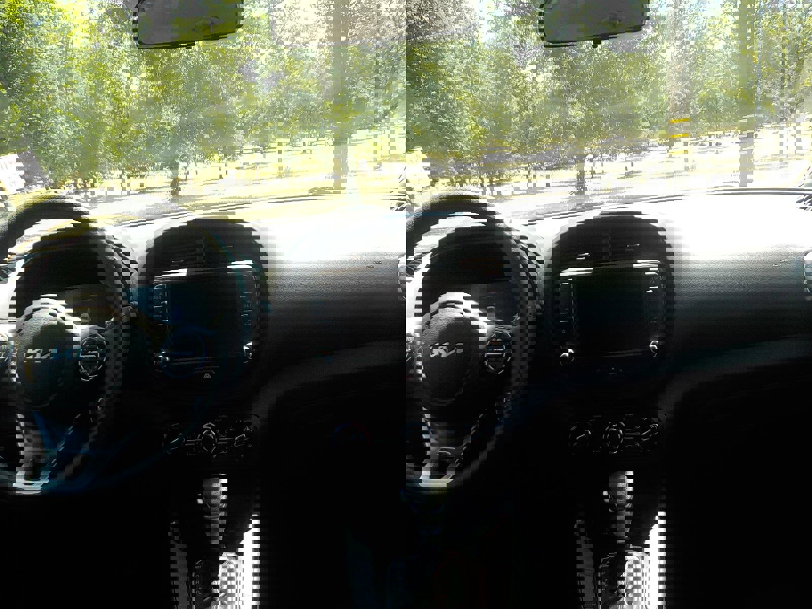 Used 2024 Kia Soul LX w/ Option Group 015 image 16