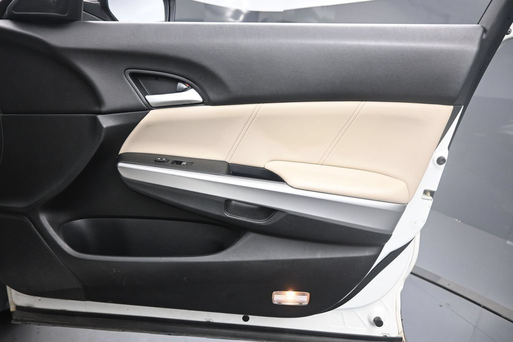 Used 2014 Honda Crosstour EX-L image 27