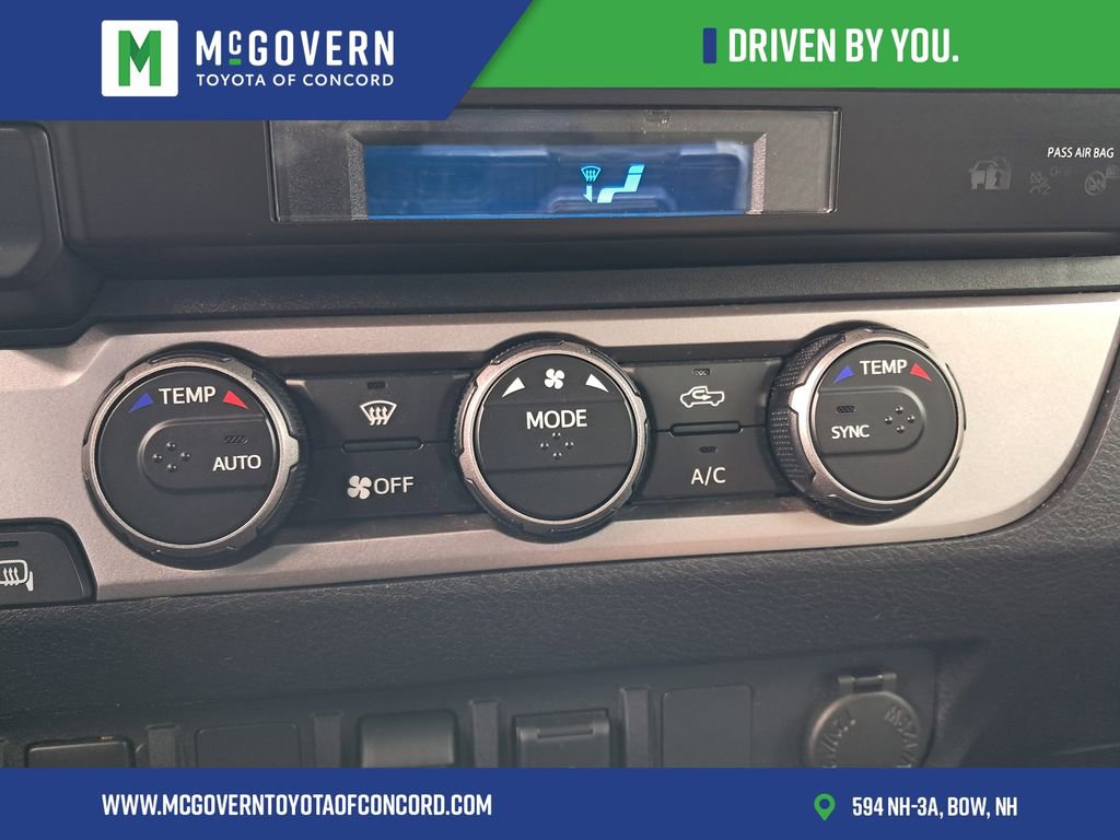 Used 2022 Toyota Tacoma SR5 AWD/4WD image 29