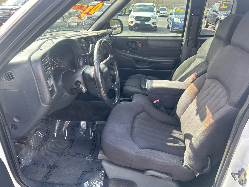 Used 2003 Chevrolet S10 Pickup LS w/ Convenience Package image 9