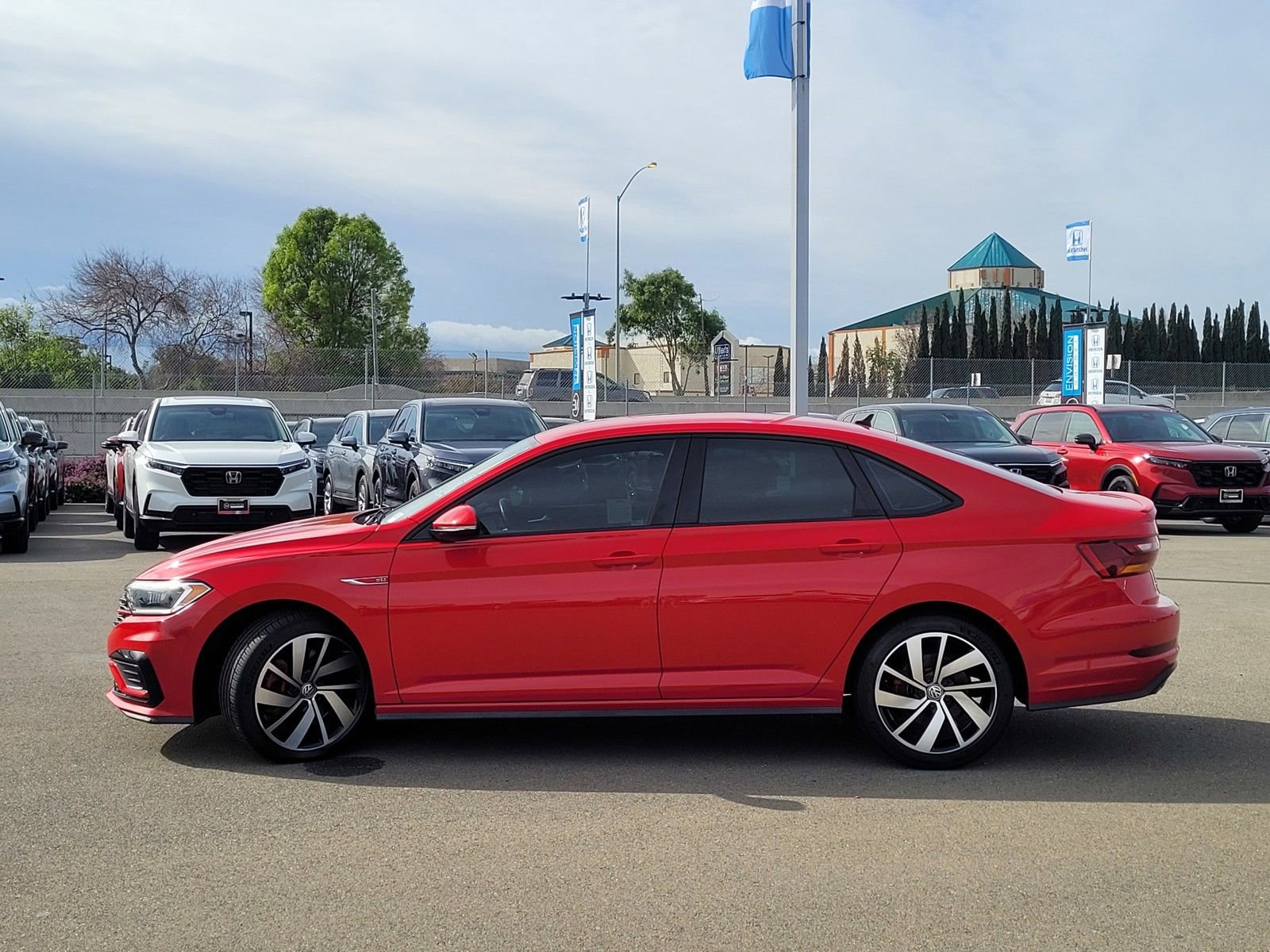 Used 2019 Volkswagen Jetta GLI image 7