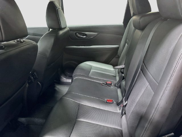 Used 2014 Nissan Rogue SL AWD/4WD image 20