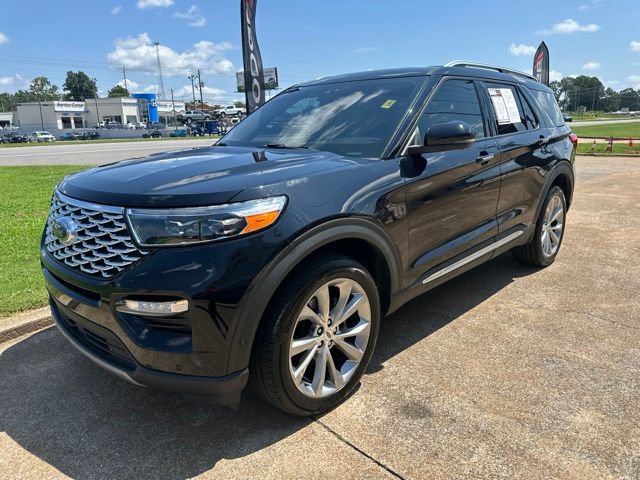 Used 2022 Ford Explorer Platinum w/ Equipment Group 601A AWD/4WD image 3