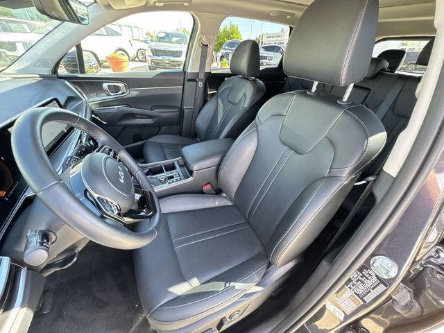 Certified 2025 Kia Sorento S w/ Panoramic Sunroof Package AWD/4WD image 14