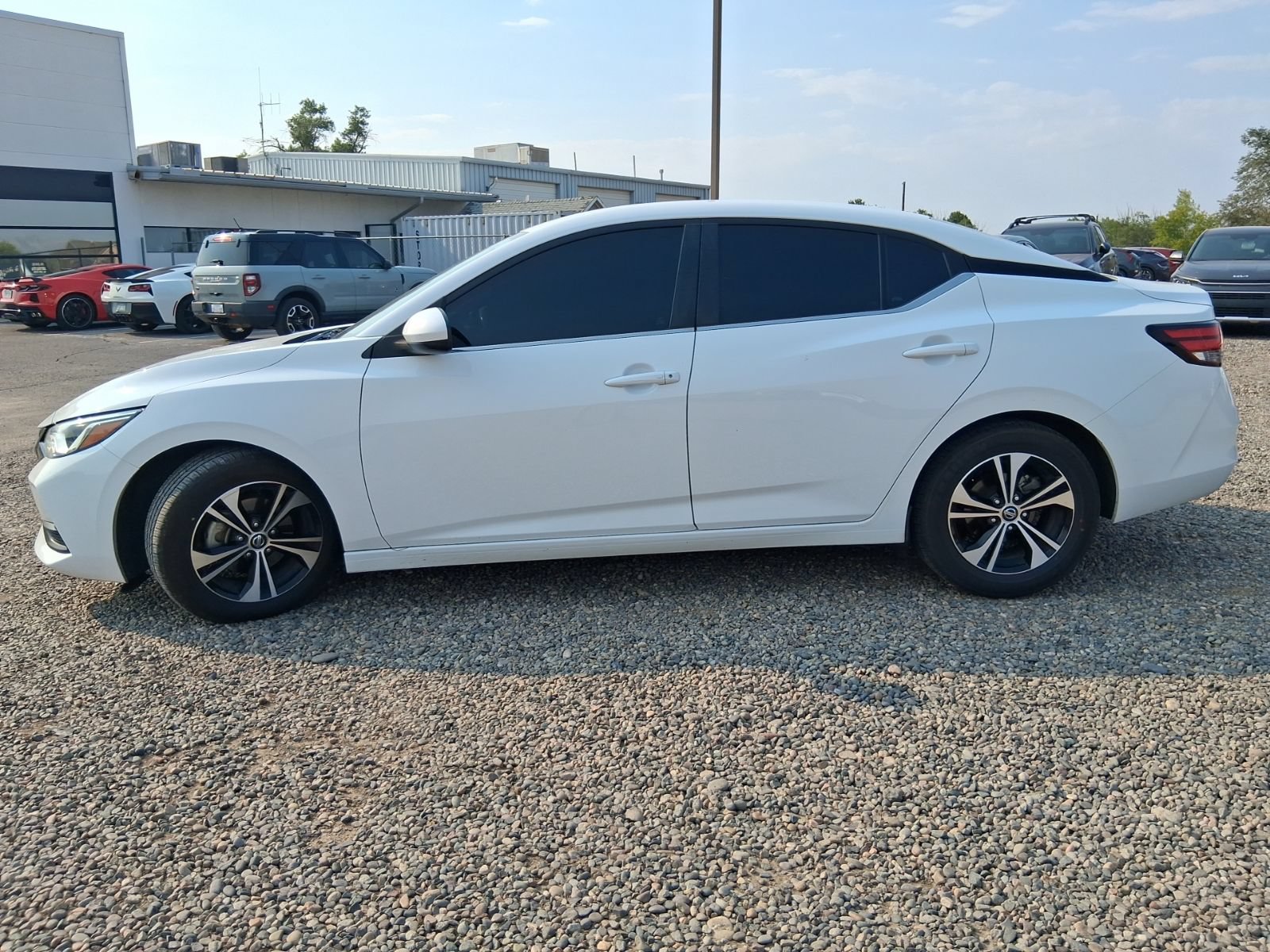 Used 2021 Nissan Sentra SV FWD image 2