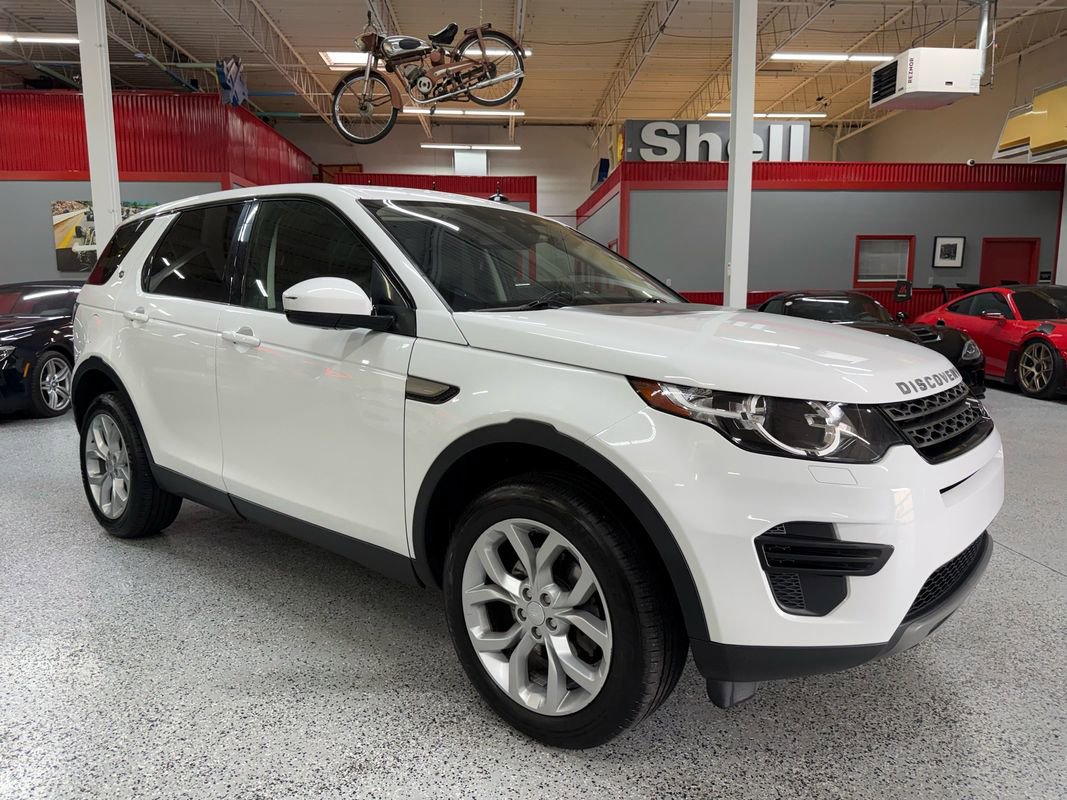 Used 2018 Land Rover Discovery Sport SE image 7