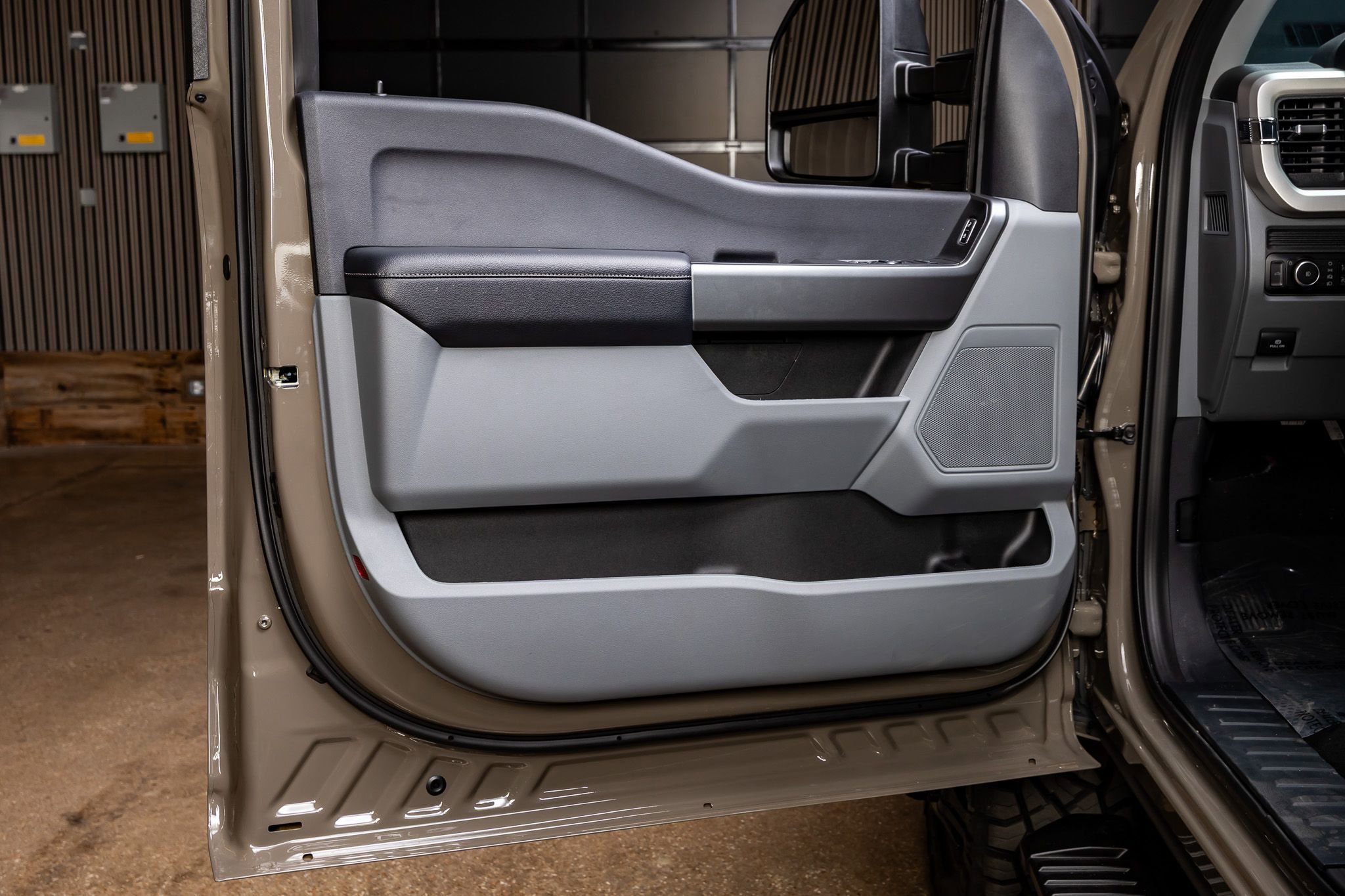 Used 2026 Ford F350 XLT w/ 360-Degree Camera Package AWD/4WD image 30