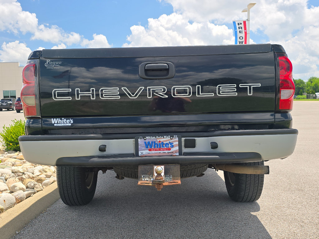 Used 2005 Chevrolet Silverado 1500 W/T AWD/4WD image 9