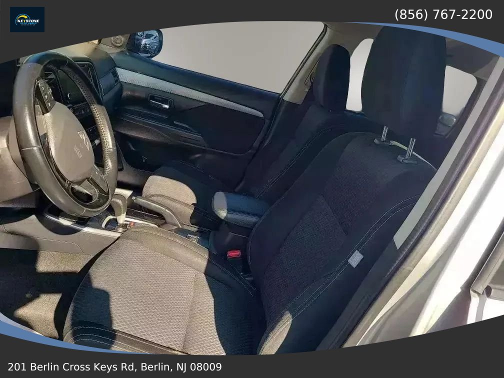 Used 2018 Mitsubishi Outlander LE FWD image 10
