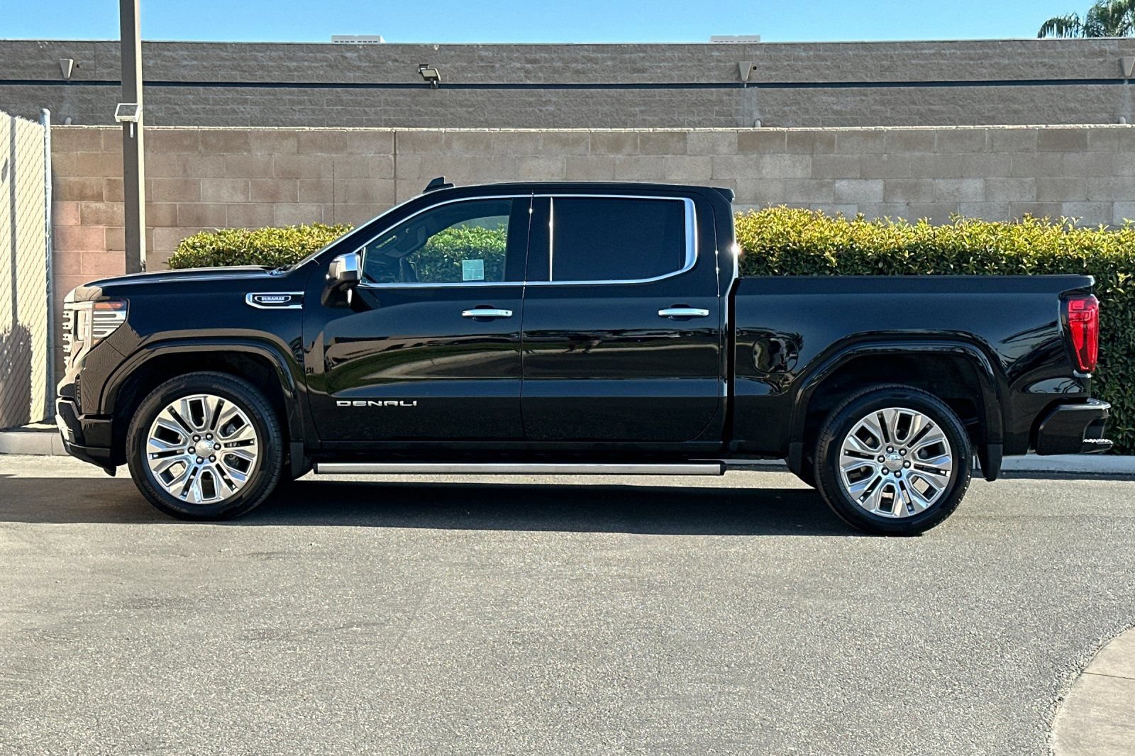 Certified 2023 GMC Sierra 1500 Denali AWD/4WD image 7