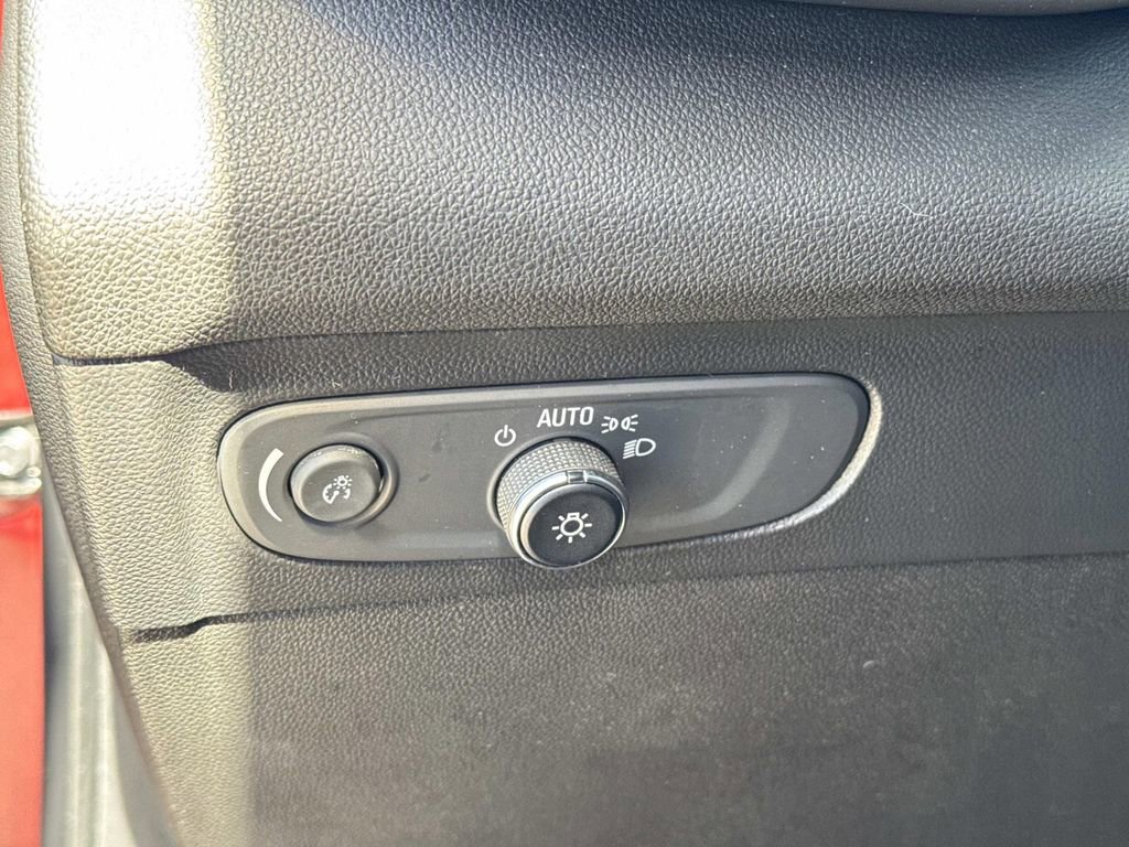 Used 2021 Buick Envision Preferred w/ Sport Touring Package image 22