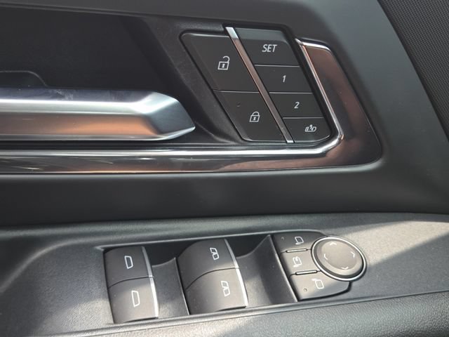Used 2025 Chevrolet Silverado EV RST AWD/4WD image 29