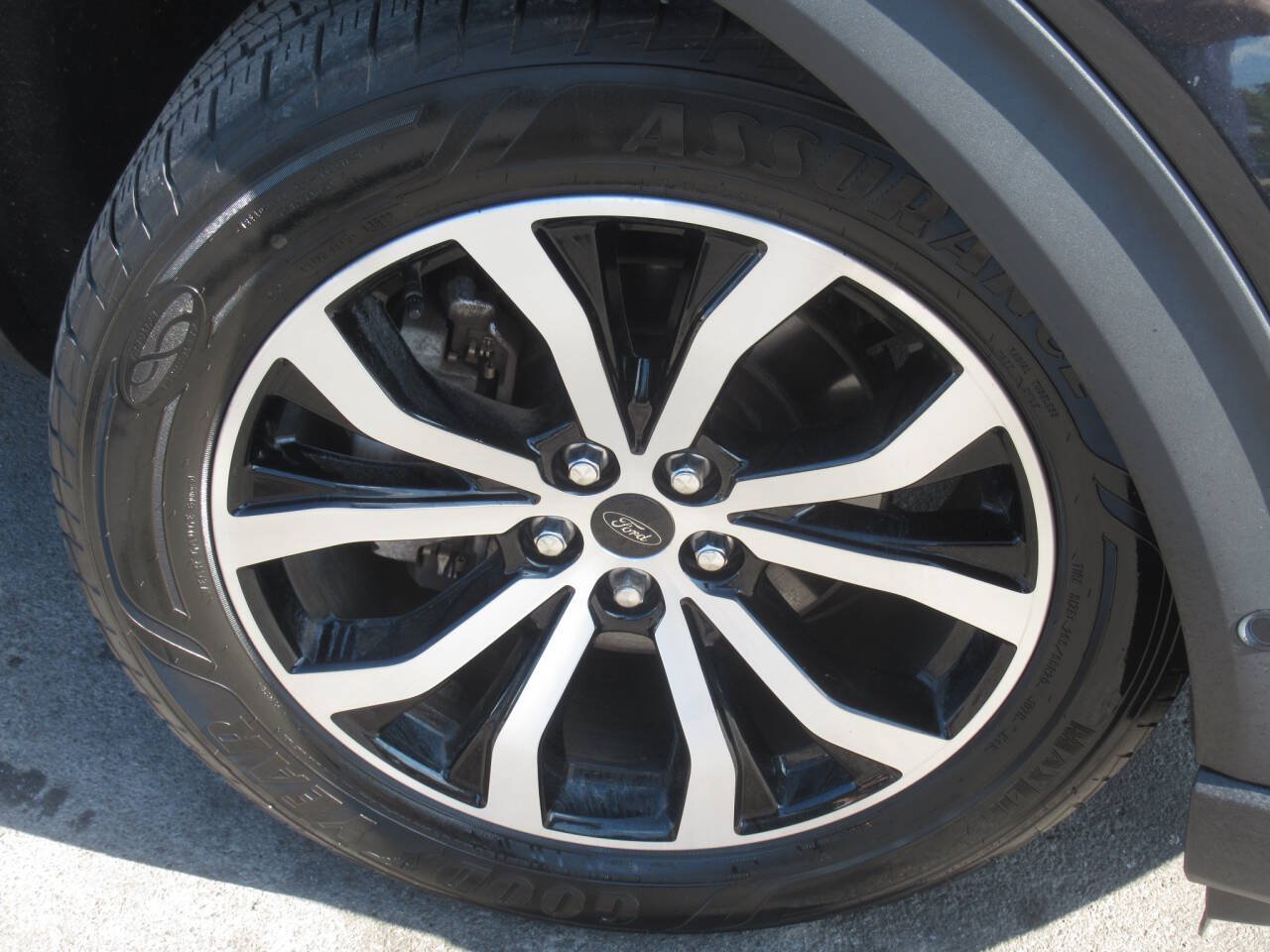 Used 2020 Ford Explorer ST w/ Premium Technology Package AWD/4WD image 5