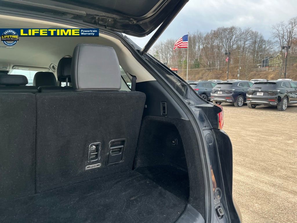 Used 2018 MAZDA CX-9 Touring image 12