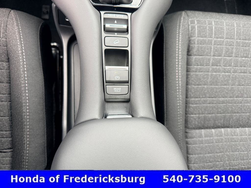 Certified 2026 Honda HR-V LX image 38