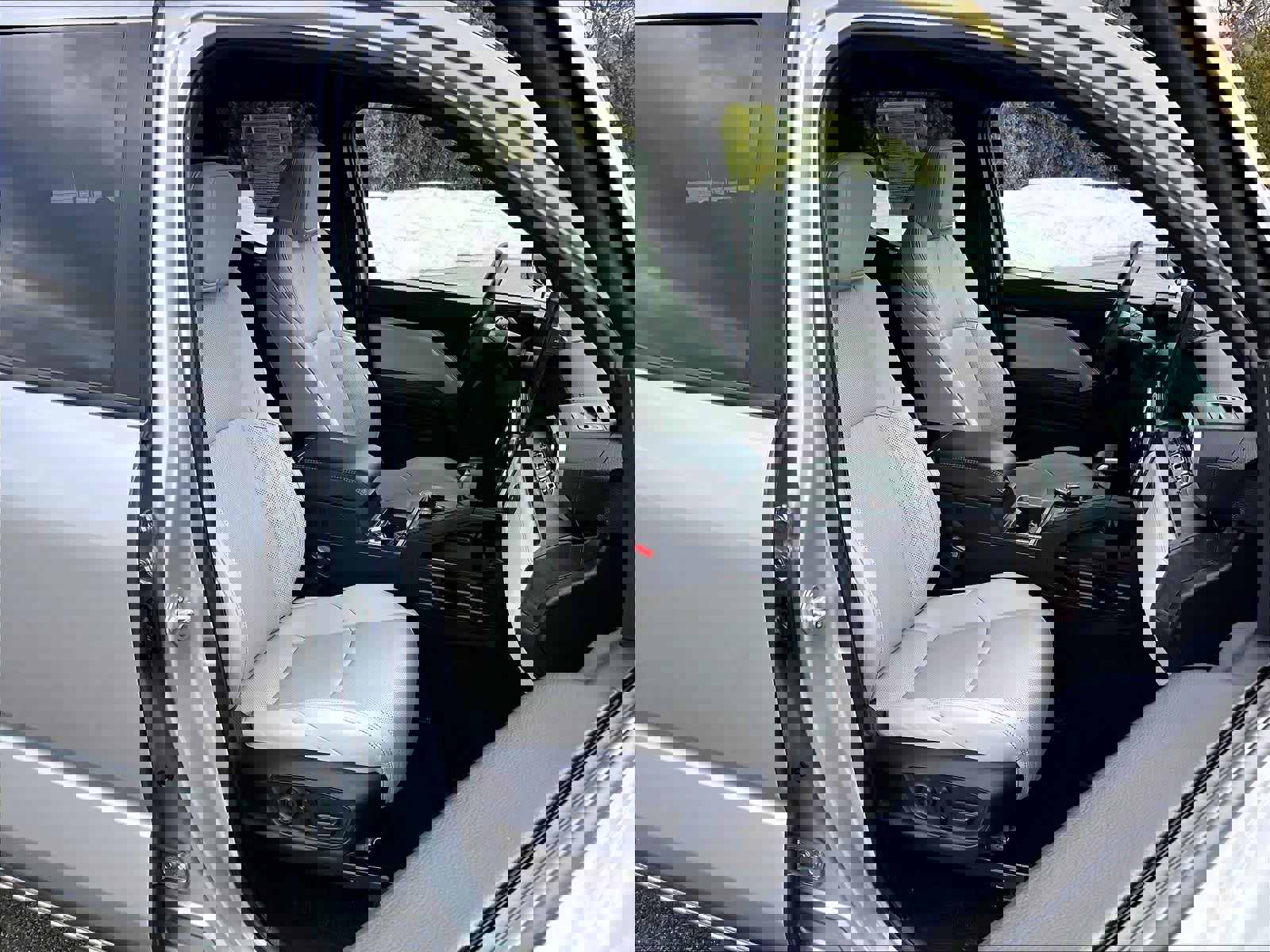 Used 2024 Toyota Tacoma Limited w/ Limited Package (LT) AWD/4WD image 11