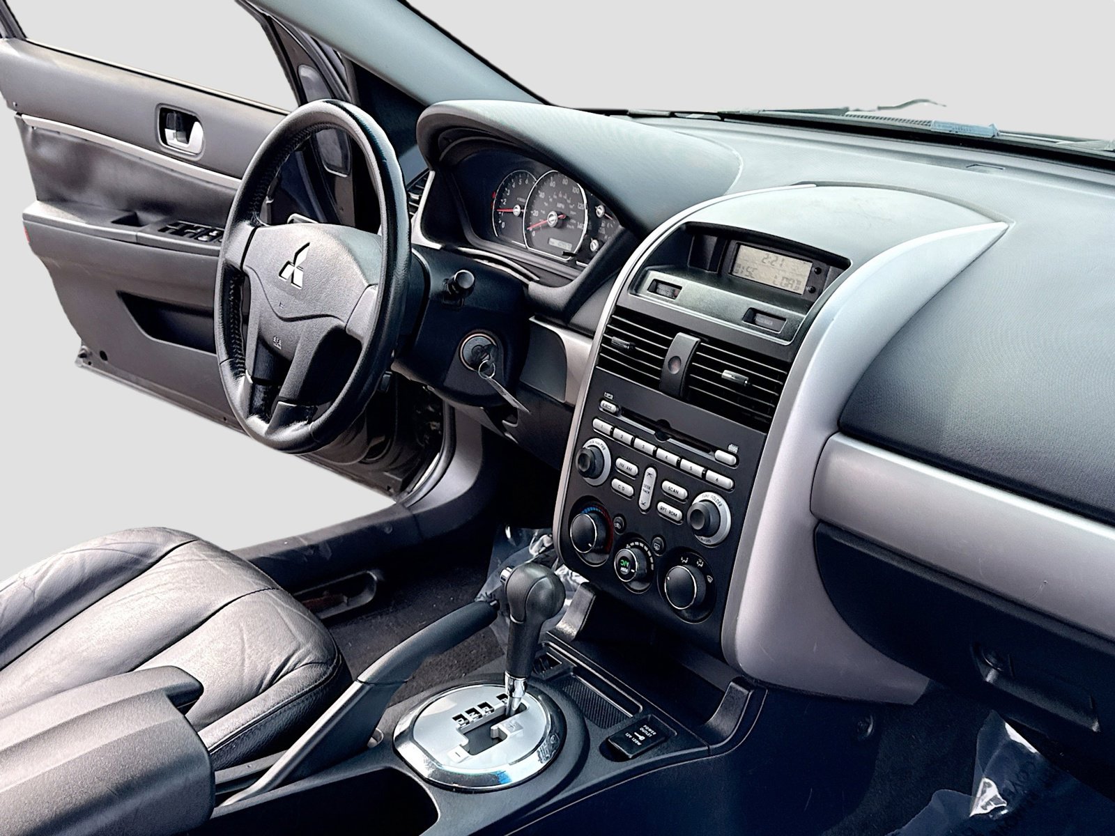 Used 2007 Mitsubishi Galant ES image 5