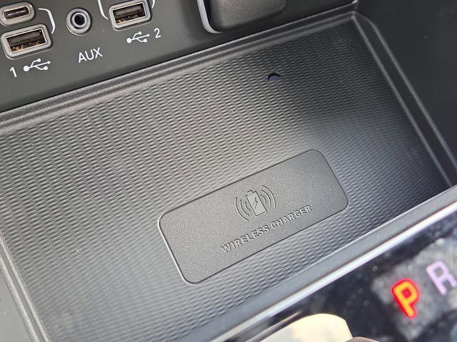 New 2025 Jeep Grand Cherokee Altitude image 24