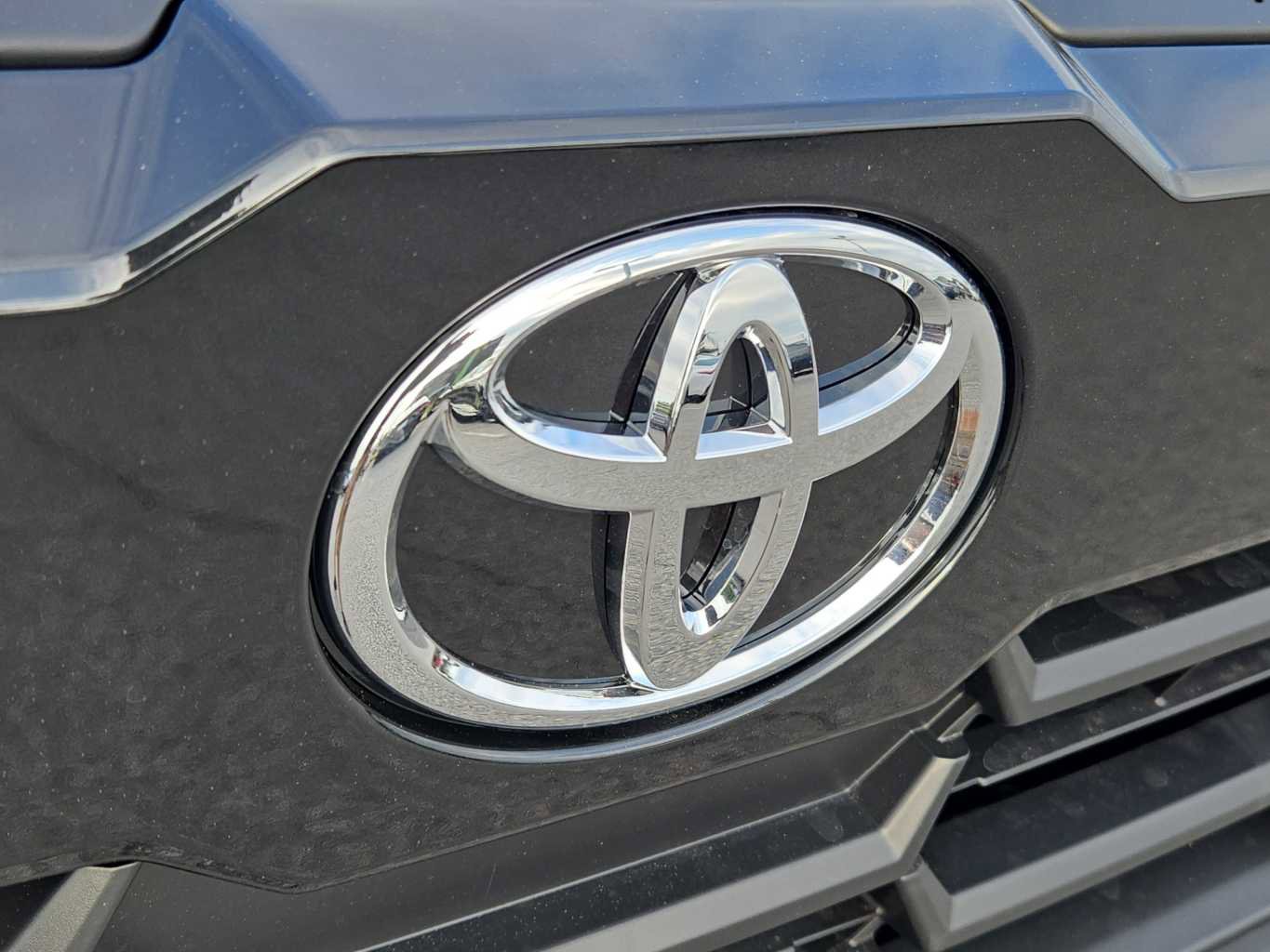 New 2026 Toyota Corolla Cross XLE AWD/4WD image 16