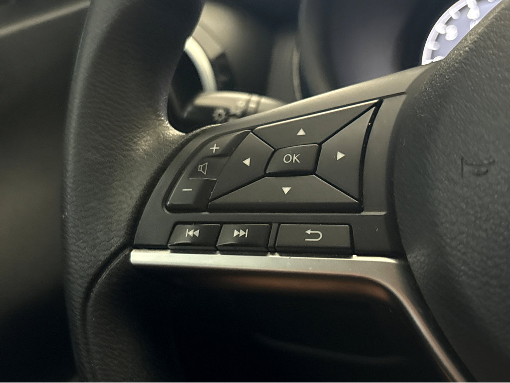 Used 2023 Nissan Kicks SV FWD image 15