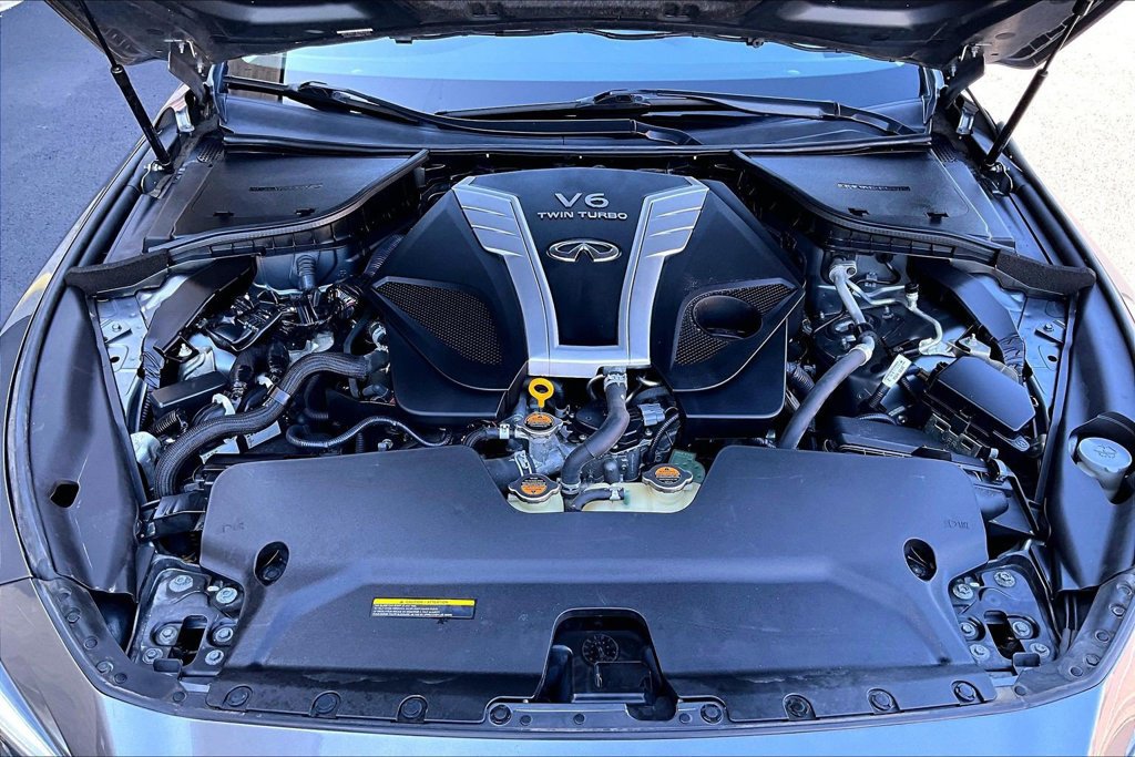 Used 2016 INFINITI Q50 3.0t Premium w/ 3.0T Premium Plus Package AWD/4WD image 10