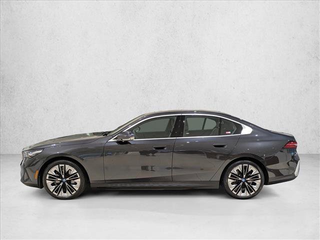 Used 2024 BMW i5 eDrive40i w/ Premium Package image 9