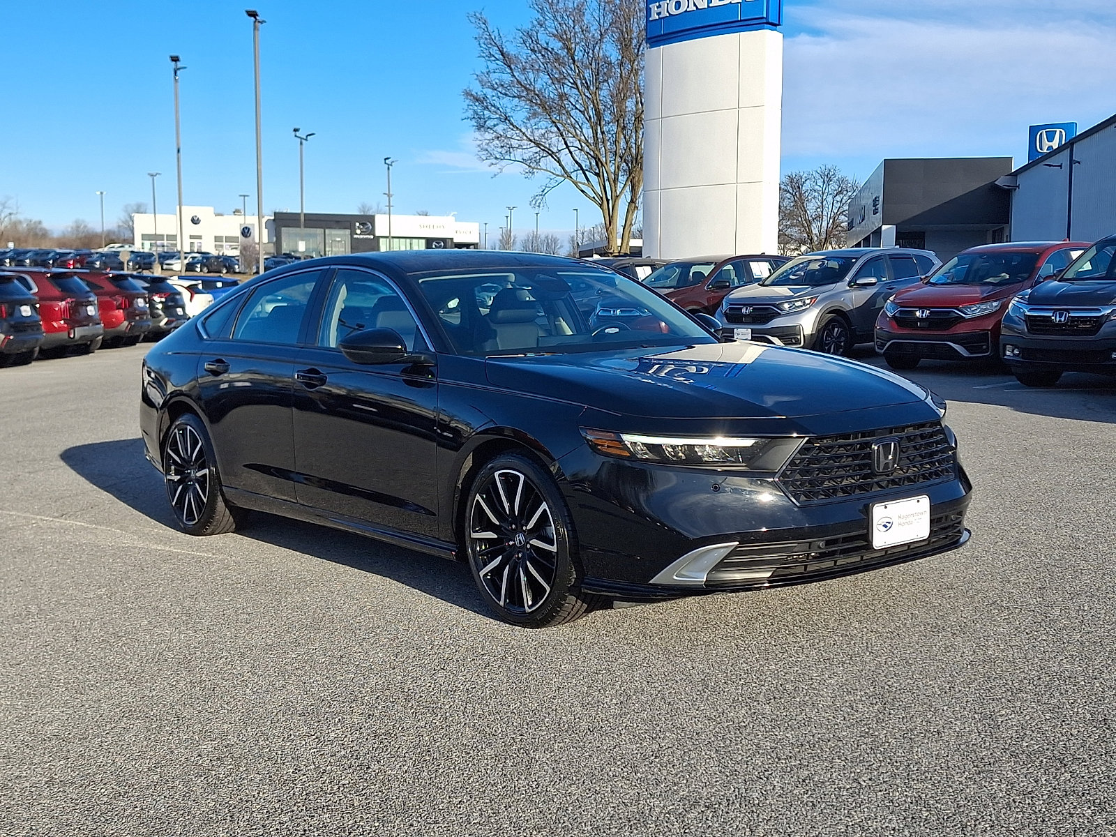 Used 2023 Honda Accord Touring image 1