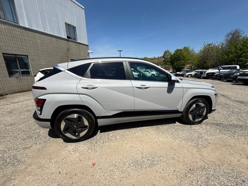 Certified 2024 Hyundai Kona Limited FWD image 8