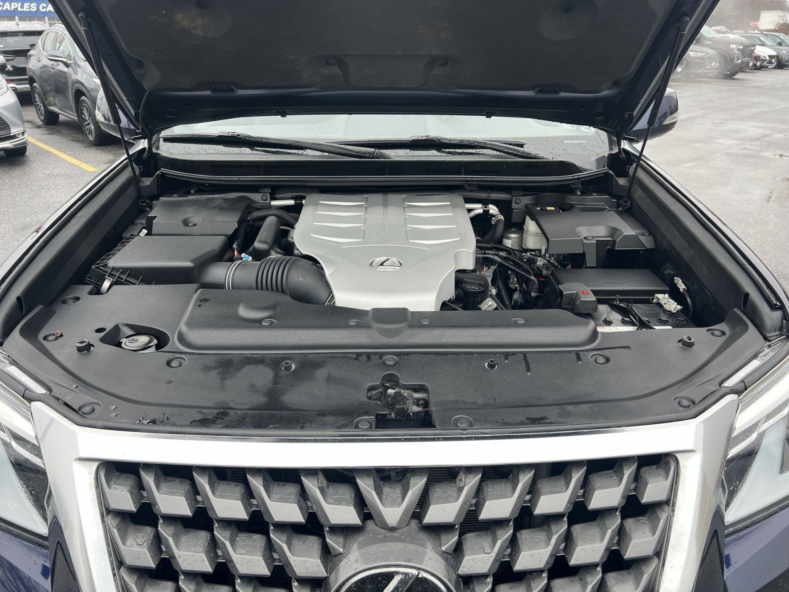 Used 2023 Lexus GX 460 Premium w/ Premium Package image 28