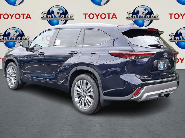 New 2025 Toyota Highlander Platinum image 6