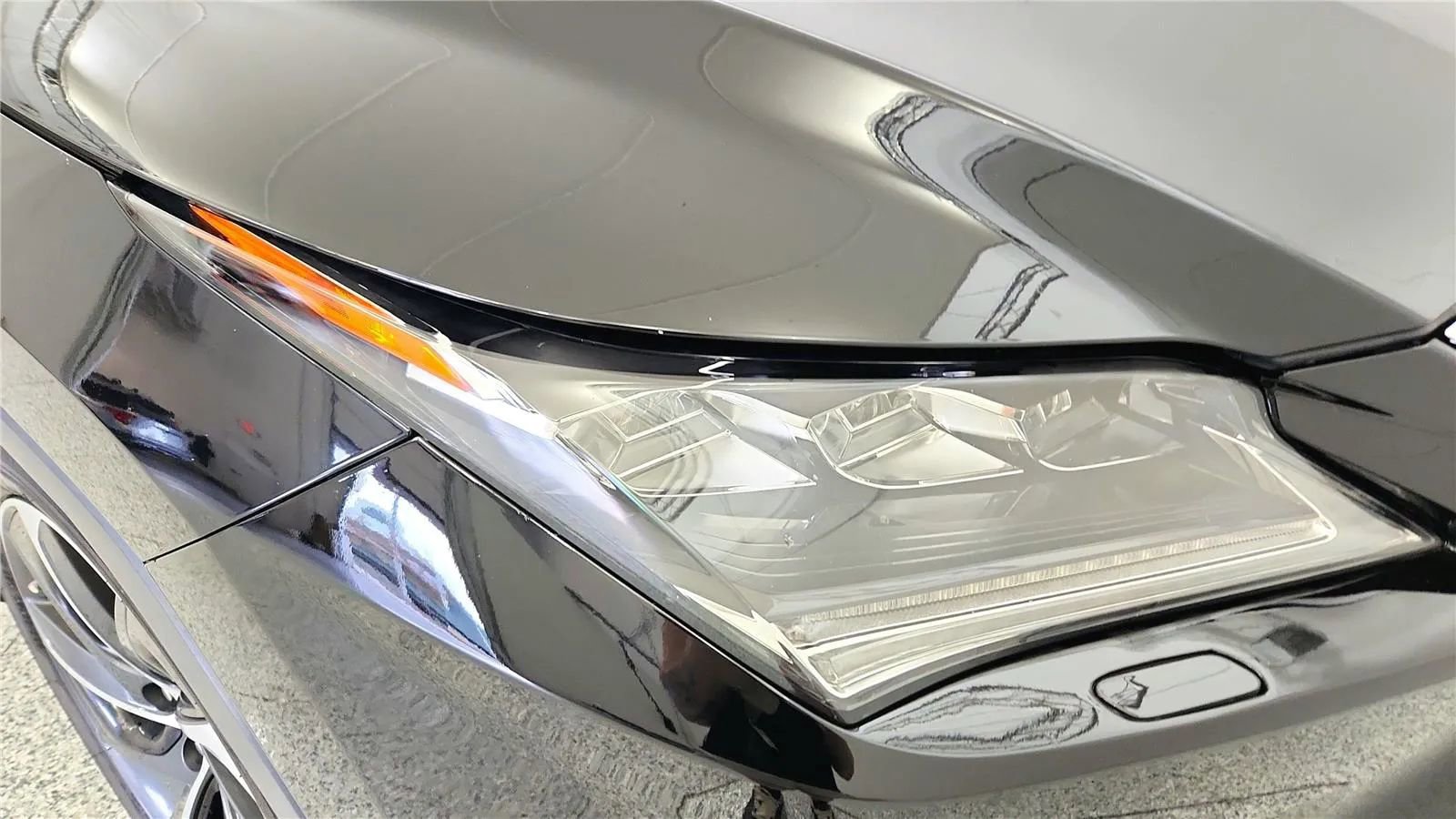 Used 2019 Lexus RX 450h AWD w/ Luxury Package image 14