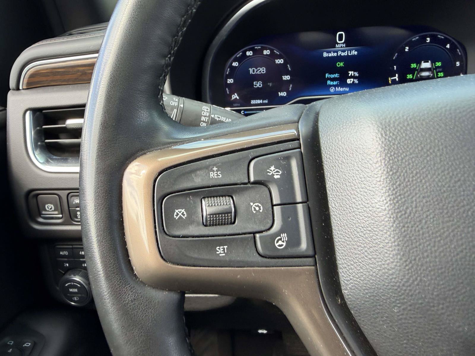 Certified 2024 Chevrolet Suburban High Country AWD/4WD image 24