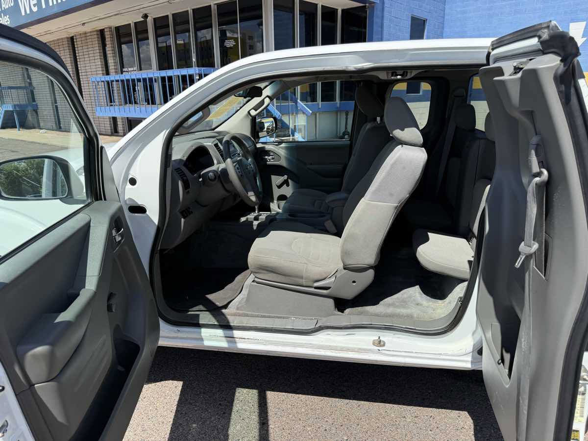 Used 2016 Nissan Frontier S image 10