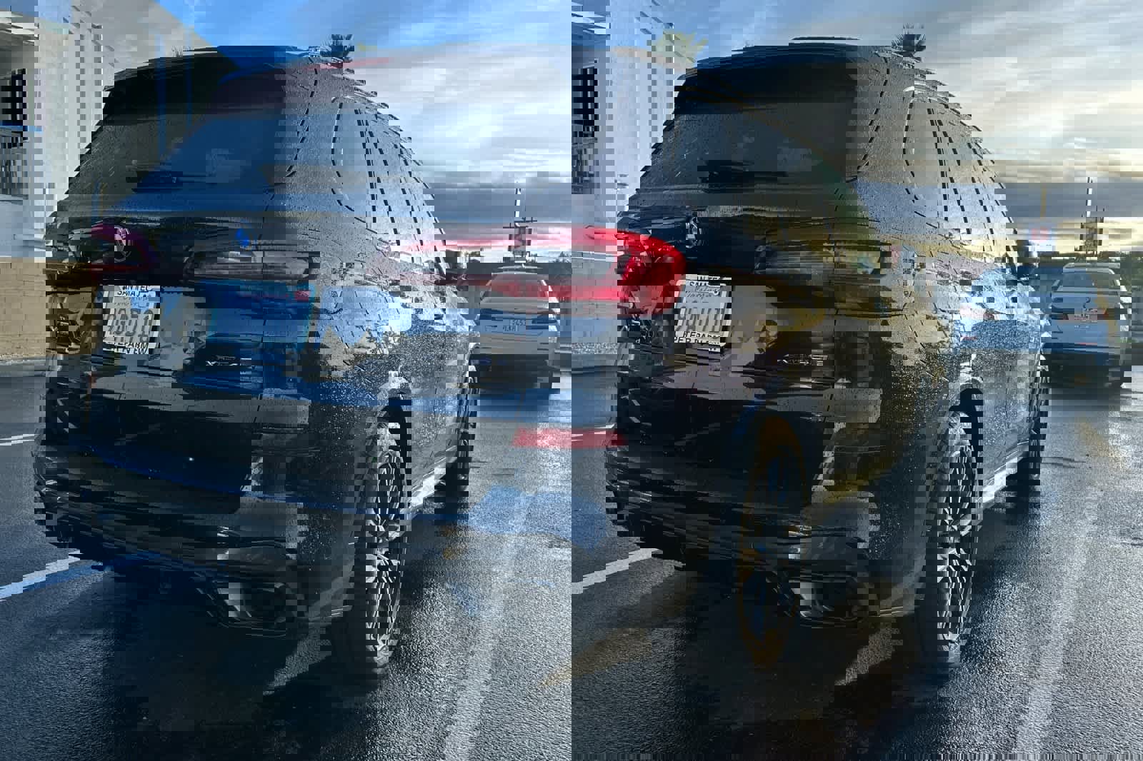 Used 2023 BMW X5 xDrive45e w/ M Sport Package image 2