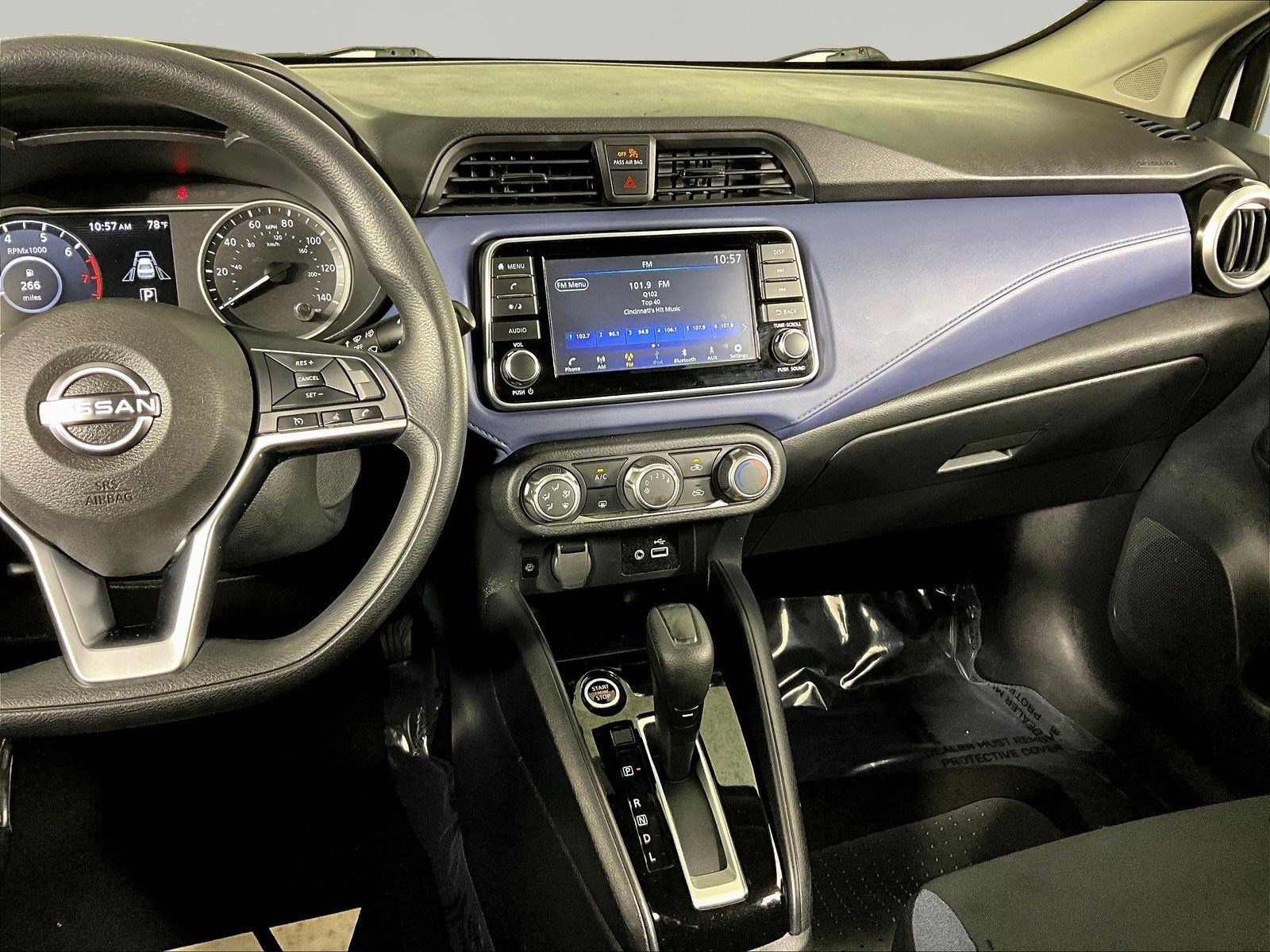 Certified 2023 Nissan Versa SV FWD image 9